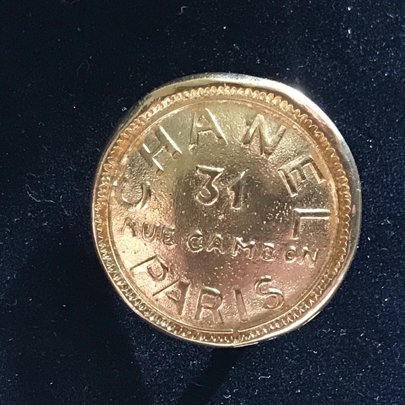 Authentic Chanel Gold Brooch 31 Rue Cambon Paris - Picture 4 of 6